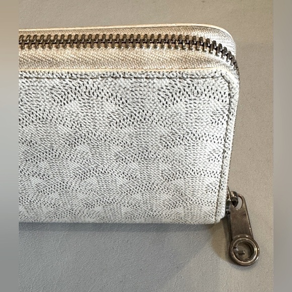 Goyard White Goyardine Matignon GM Wallet - Picture 3 of 10